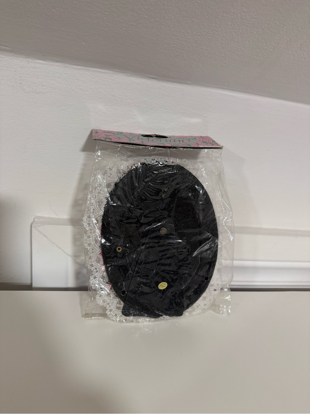 Floral Oval Photo Frame - - Picture 3 of 3